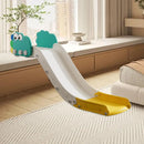 Escorregador de sofa divertido.