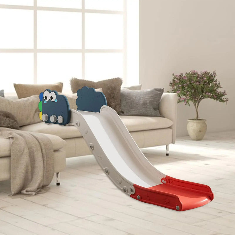 Escorregador de sofa divertido.